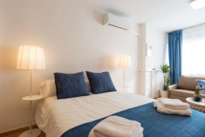 Гостиница MalagaSuite Apartamento en Torremolinos Costa  Торремолинос
